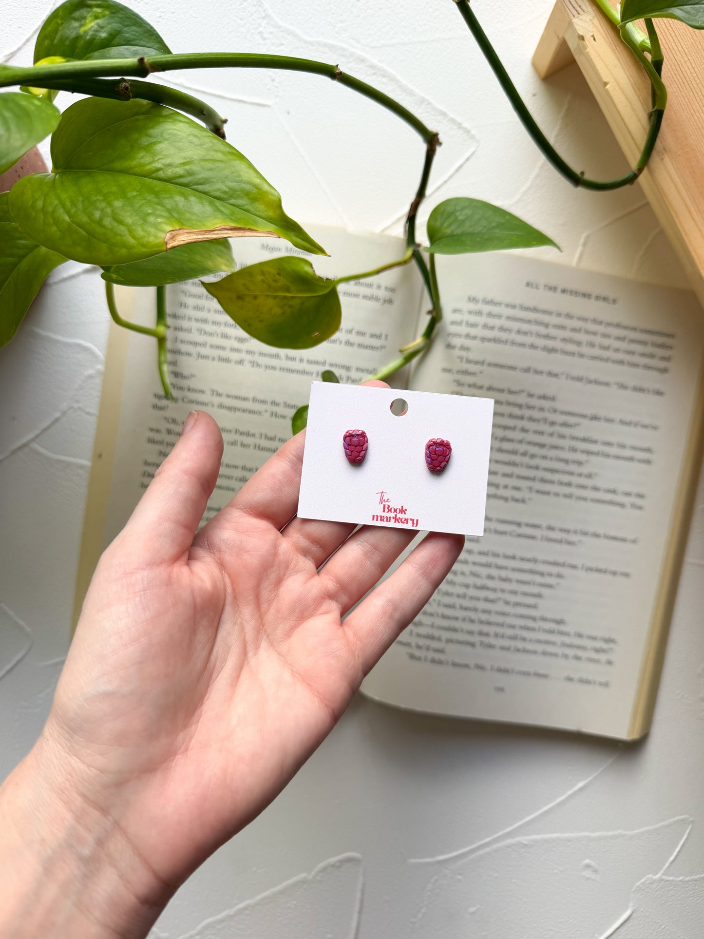 Raspberry Tiny Studs