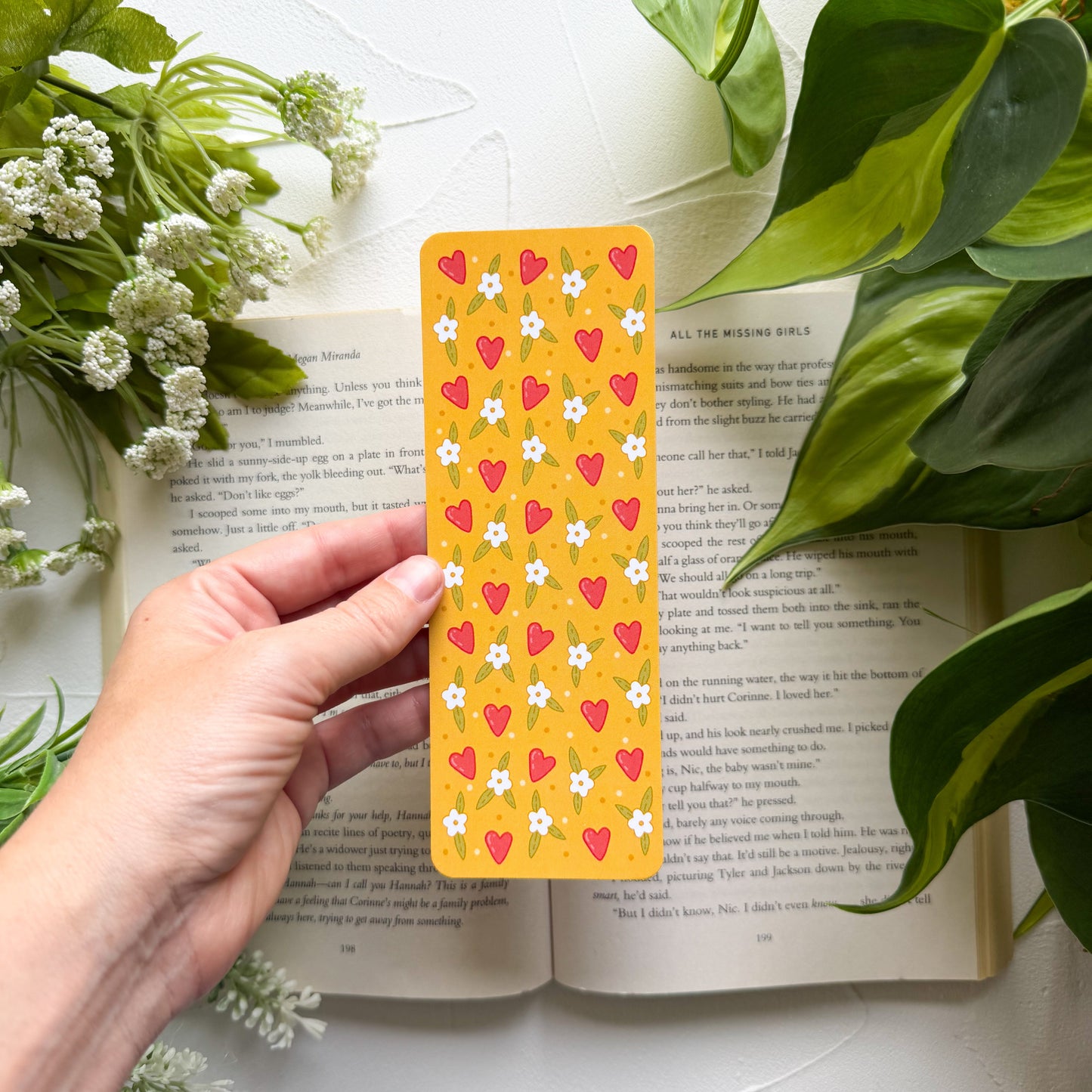 Dainty Daisy Bookmark