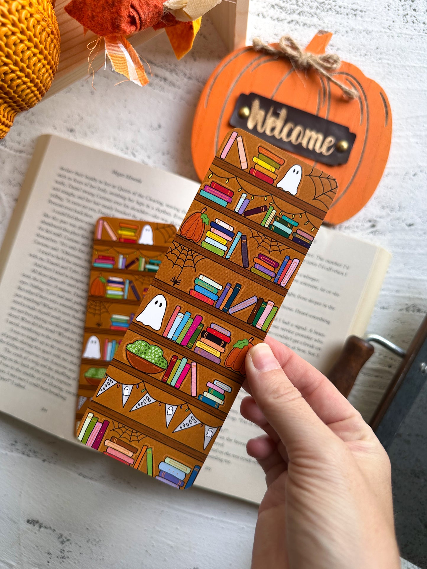 Fall Bookshelf Bookmark
